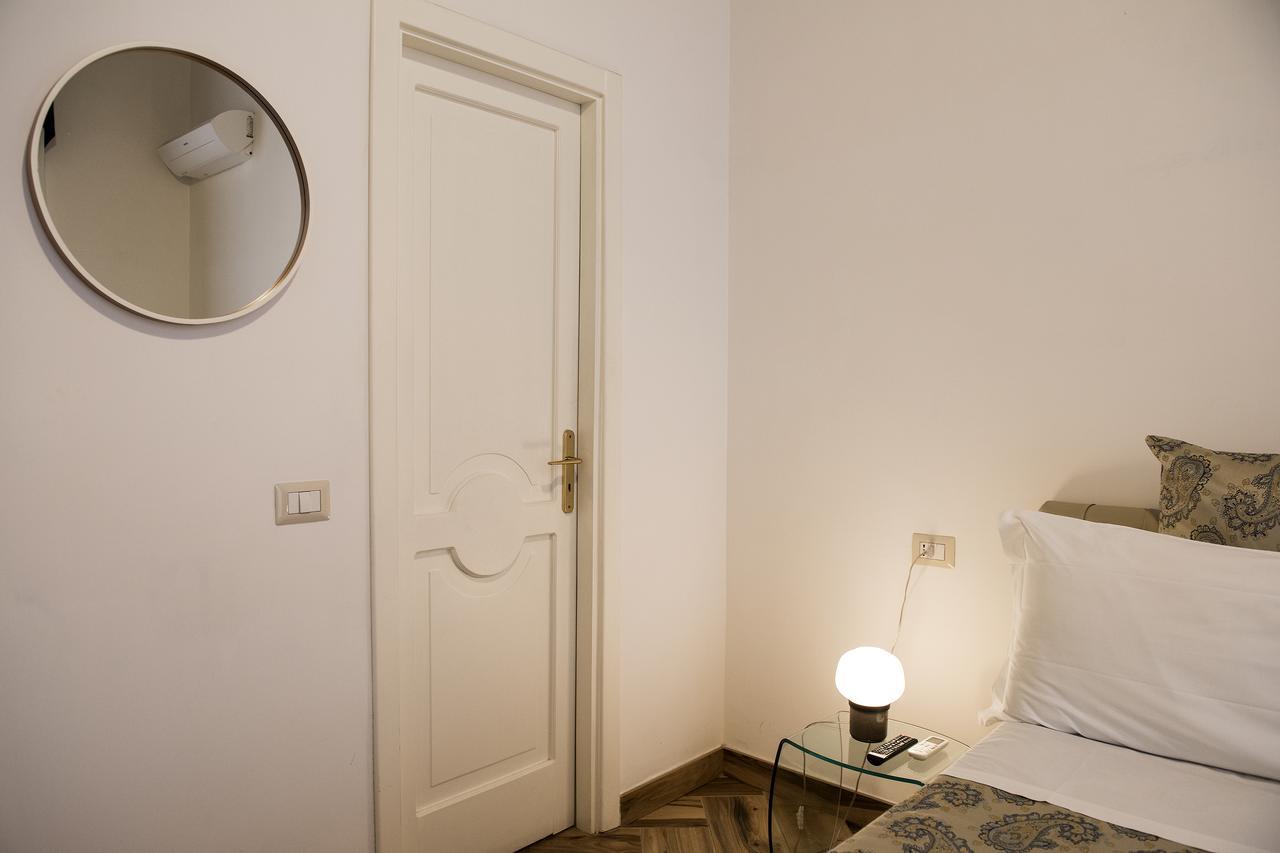 Mareluna Suite De Charme Neapel Exterior foto